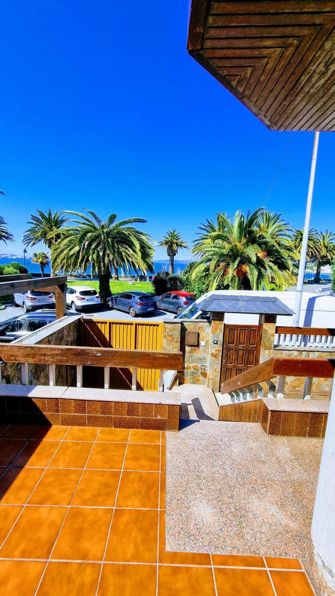 Апартаменты Precioso Atico Frente A La Playa De Santa Cristina Ла-Корунья Экстерьер фото