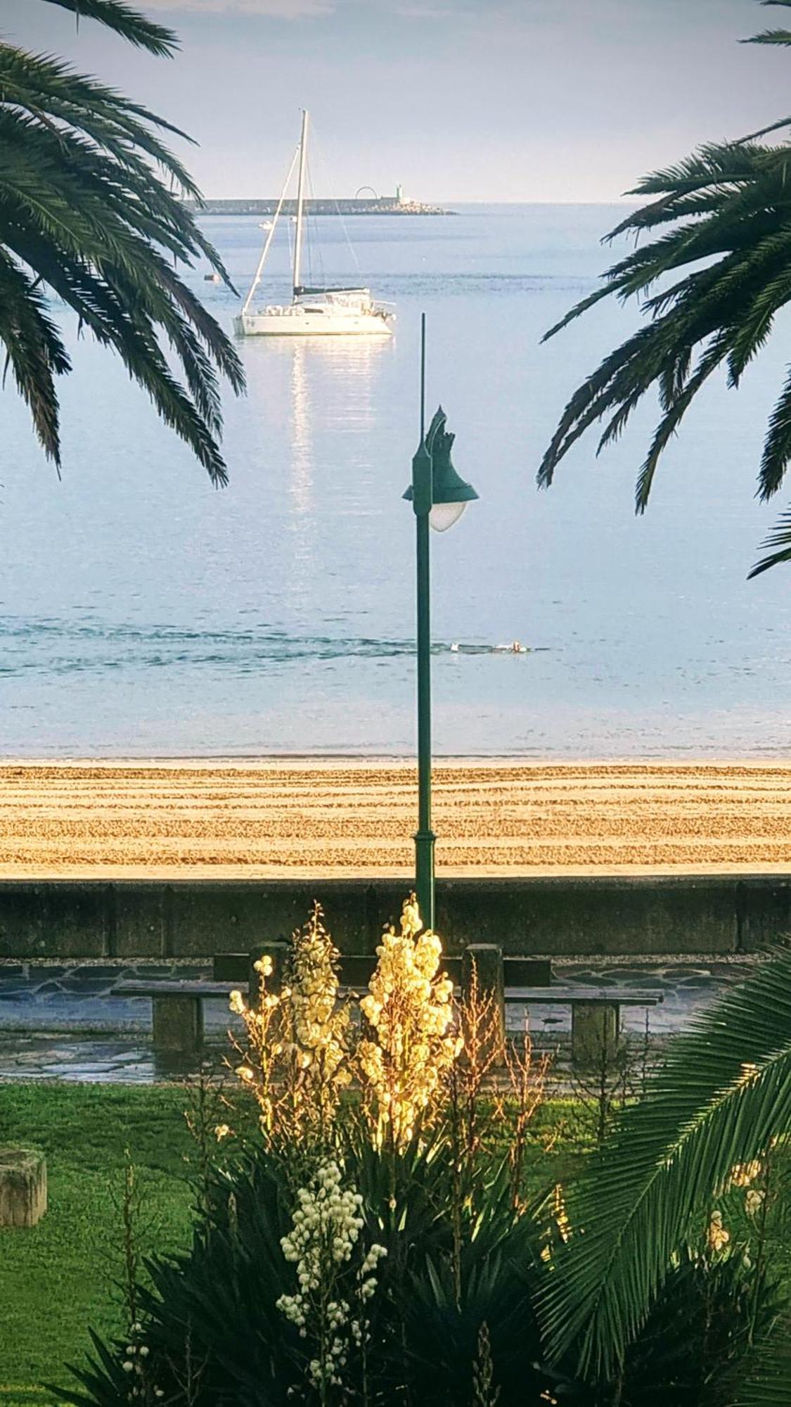 Апартаменты Precioso Atico Frente A La Playa De Santa Cristina Ла-Корунья Экстерьер фото